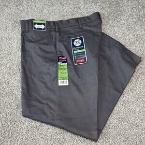 Wrangler Ultimate Khaki Pants Gray 36x30 Classic Fit Flat Front No Iron, NEW
